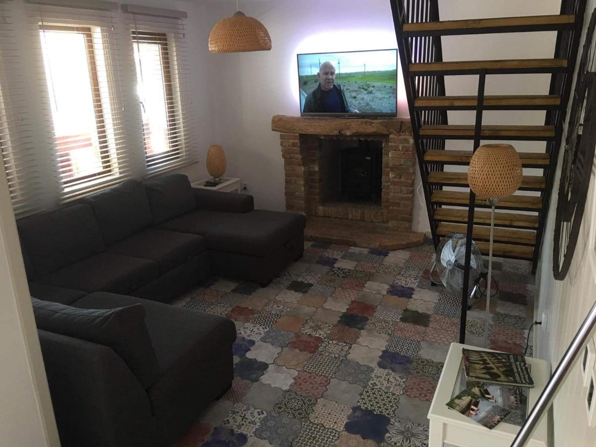 ארבאנאסי Angliiska Vila מראה חיצוני תמונה